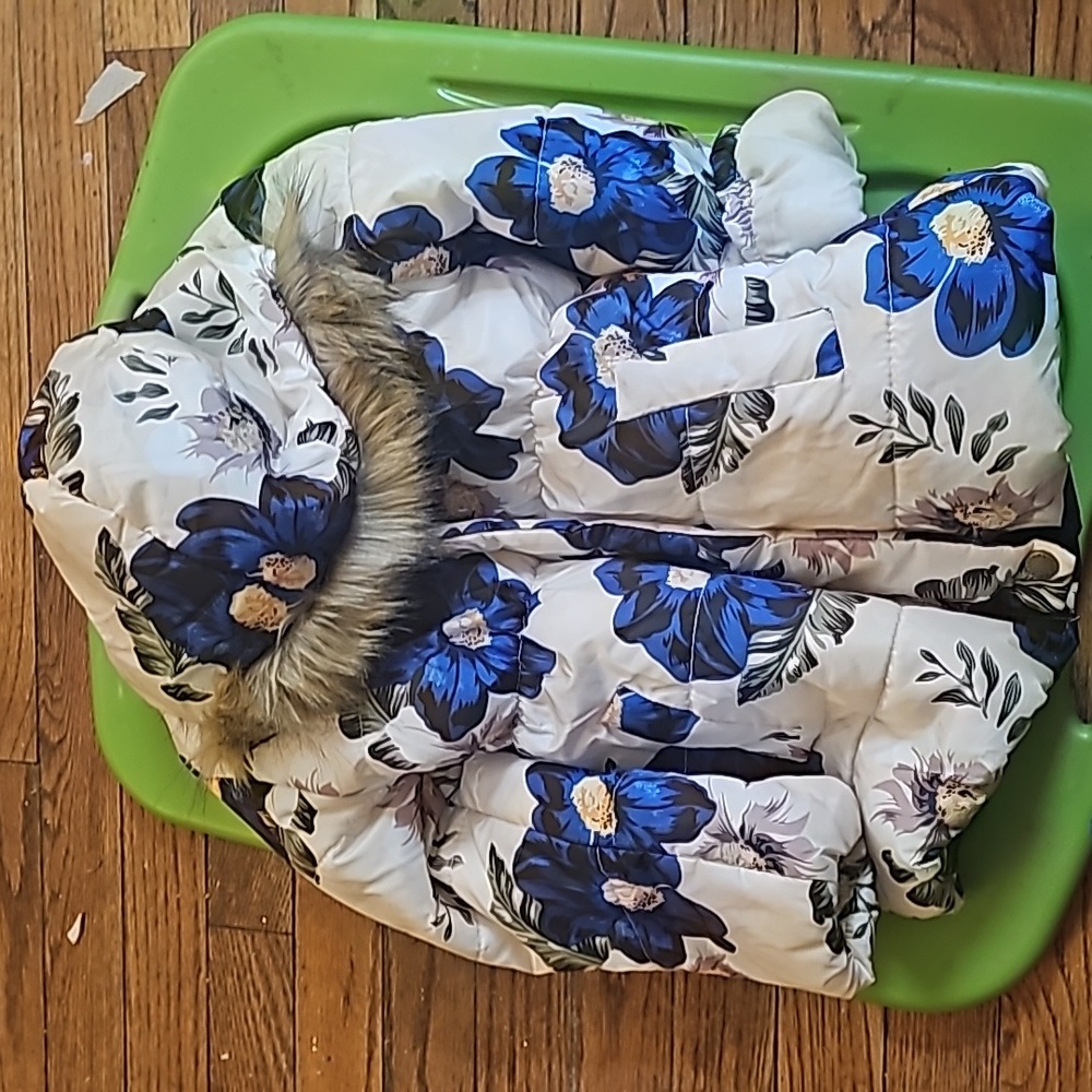 Size 120-4/5 Puffy Jacket